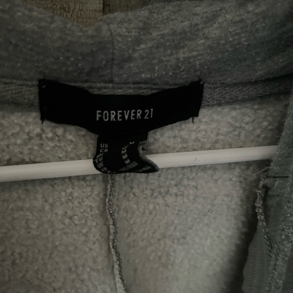 Size med forever 21 zip up hoodie - Picture 3 of 3